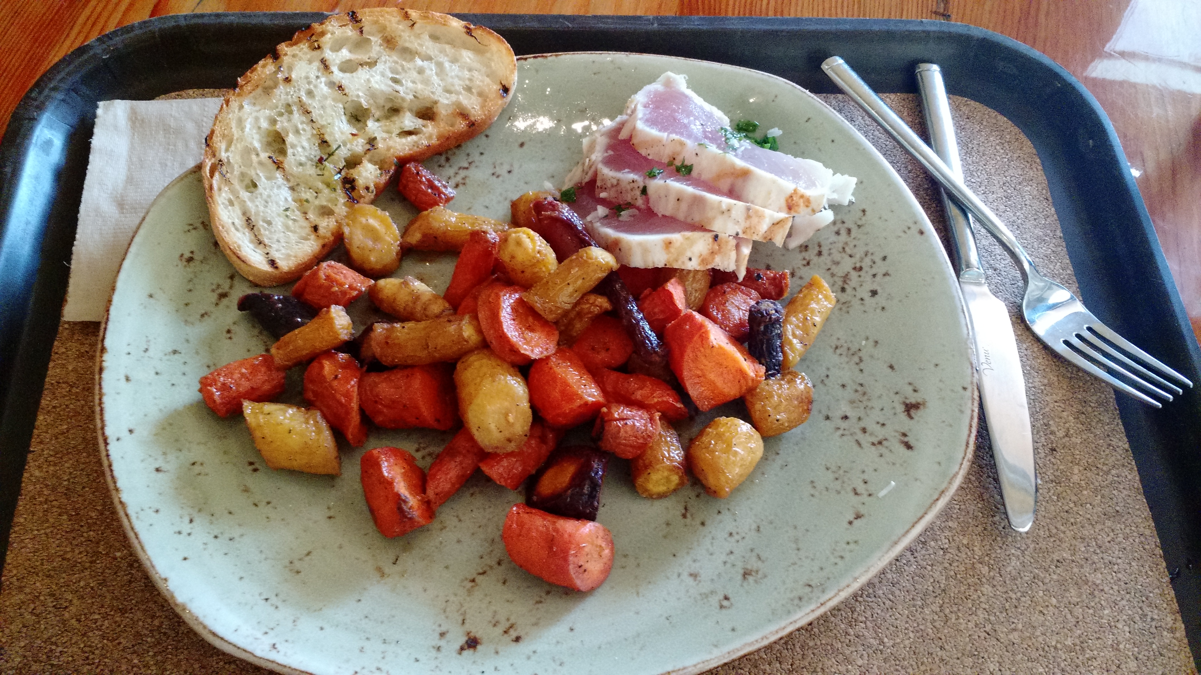 Fish with carots - Tender Green